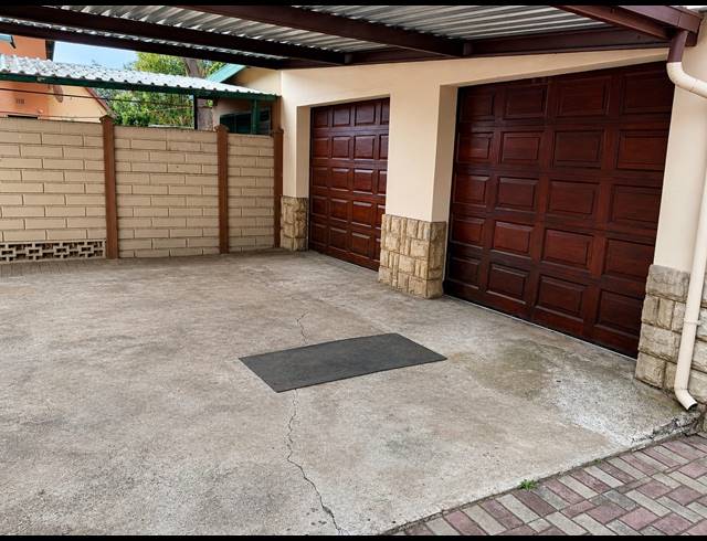 3 BEDROOM HOUSE FOR SALE IN GEELHOUTPARK